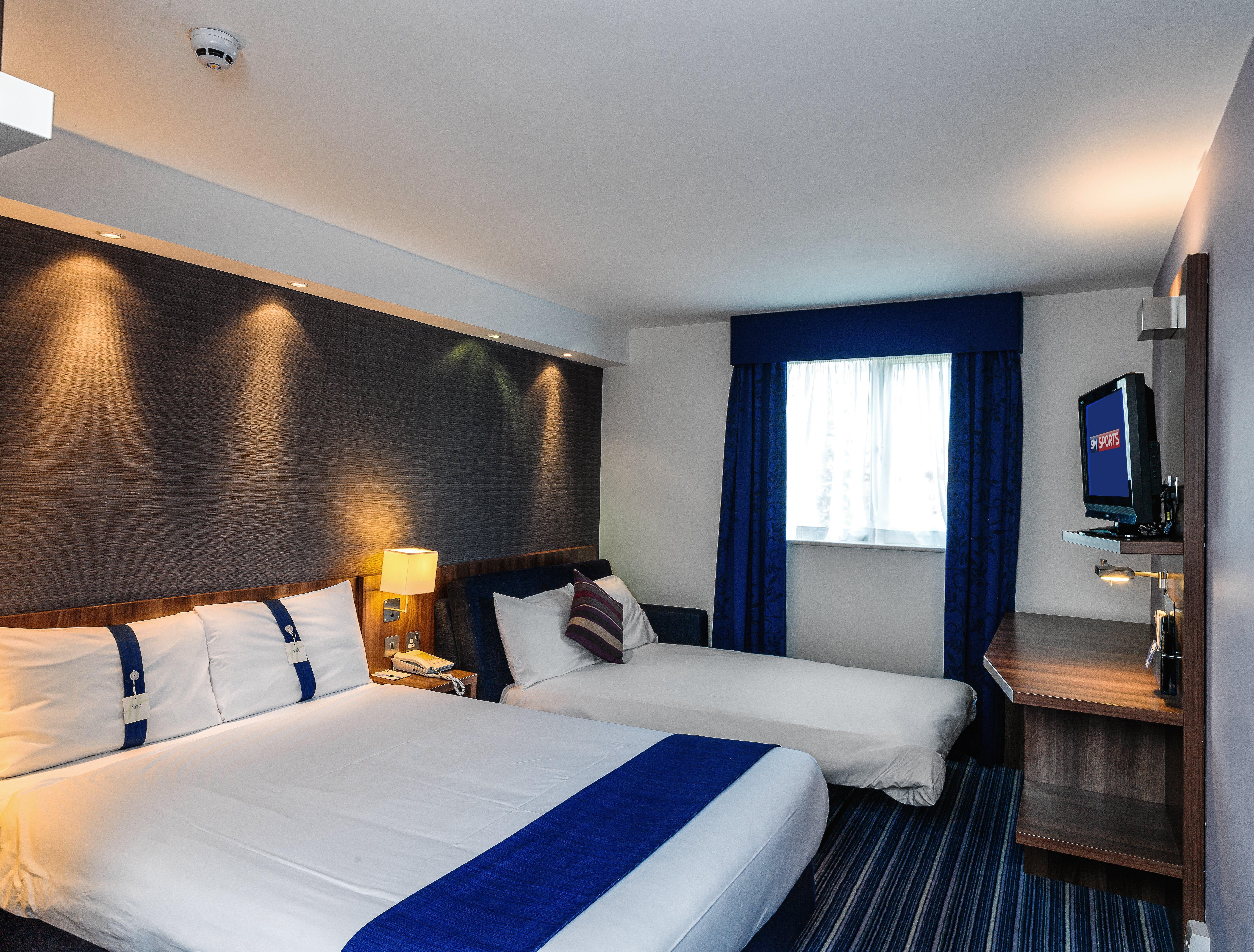 Holiday Inn Express London Gatwick Crawley, An Ihg Hotel Dış mekan fotoğraf