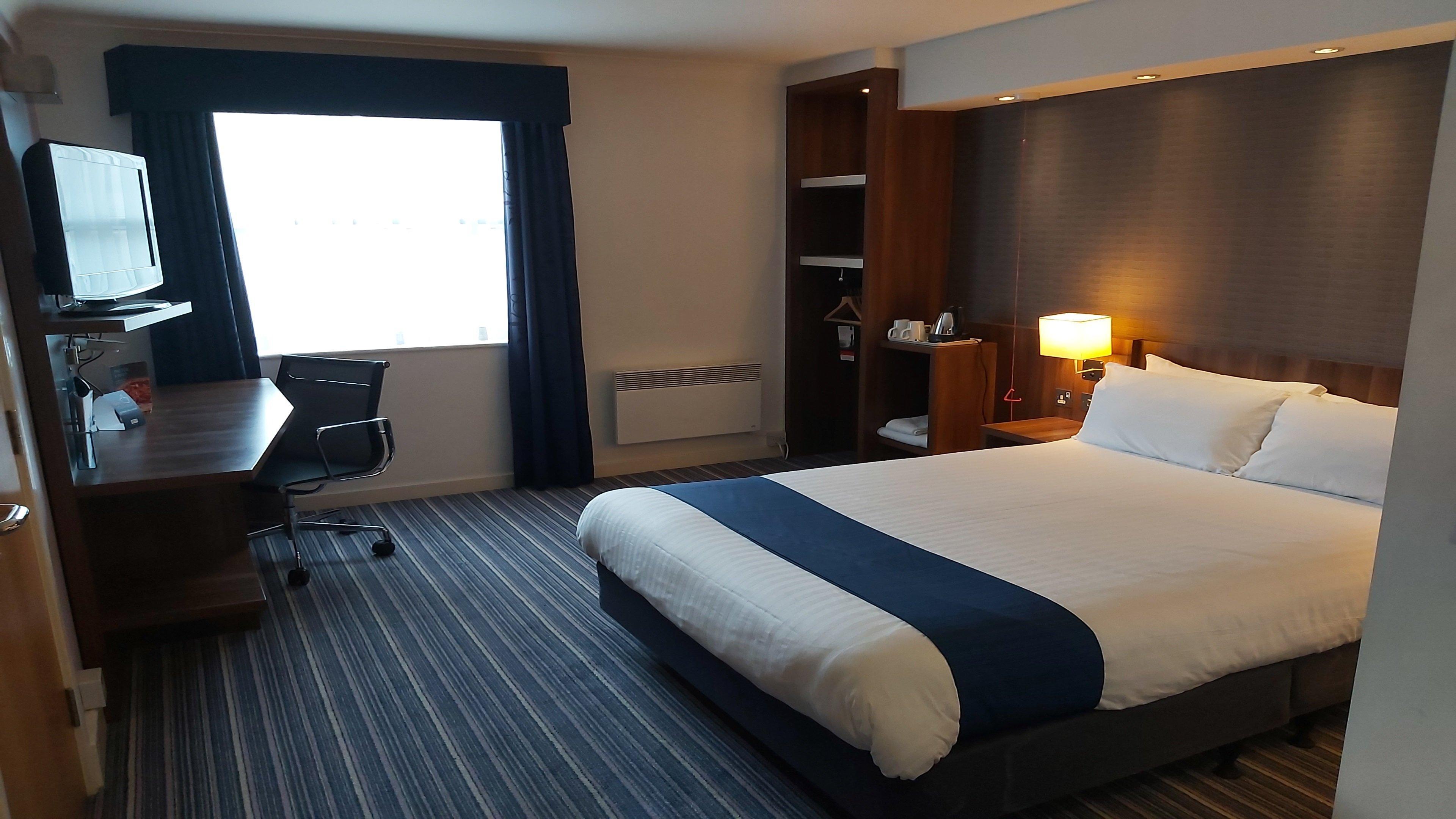 Holiday Inn Express London Gatwick Crawley, An Ihg Hotel Dış mekan fotoğraf