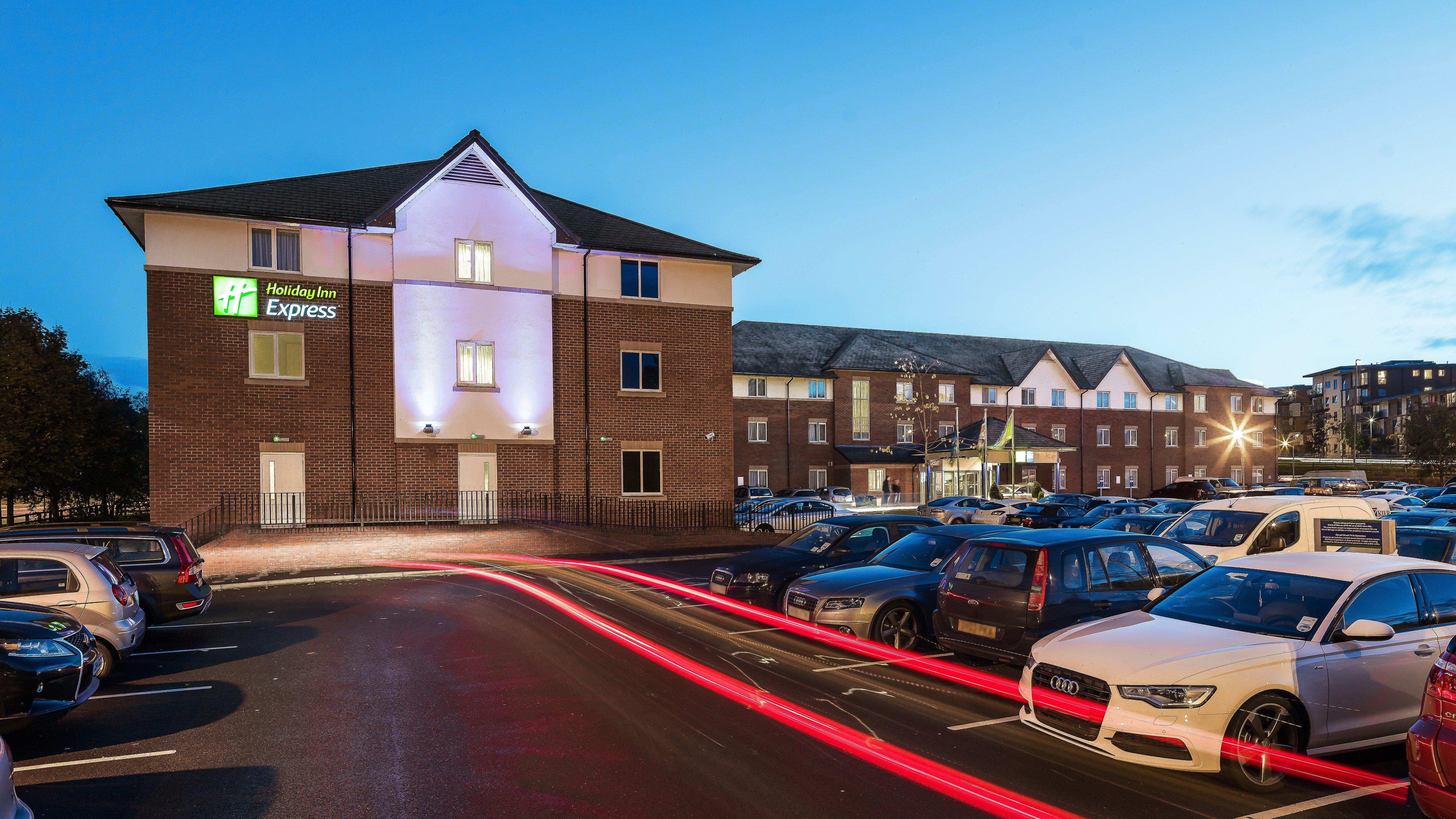 Holiday Inn Express London Gatwick Crawley, An Ihg Hotel Dış mekan fotoğraf